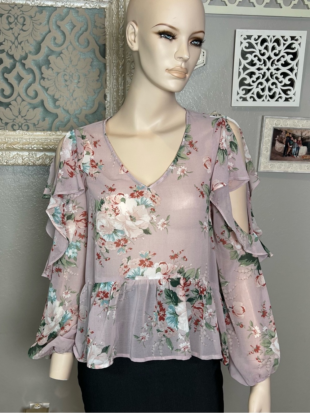 Halogen Floral Ruffle Cold-Shoulder Blouse - Mauve Pink